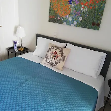 Sunny Furnished In Apartament *